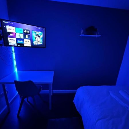 Deluxe Ensuite Double Room With Ensuite Κόβεντρι Εξωτερικό φωτογραφία