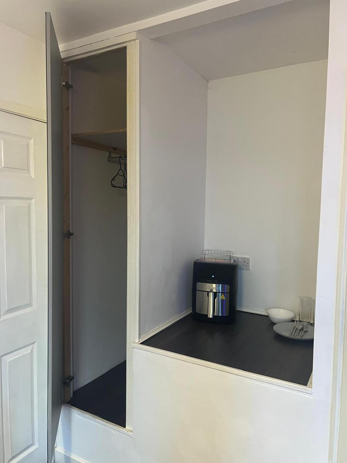 Deluxe Ensuite Double Room With Ensuite Κόβεντρι Εξωτερικό φωτογραφία